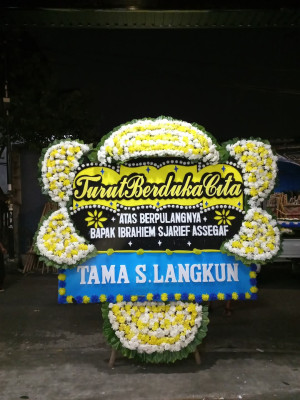 Papan Bunga Duka di Aceh Singkil